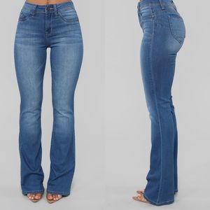 fashion nova bring it down flare jeans- size 3